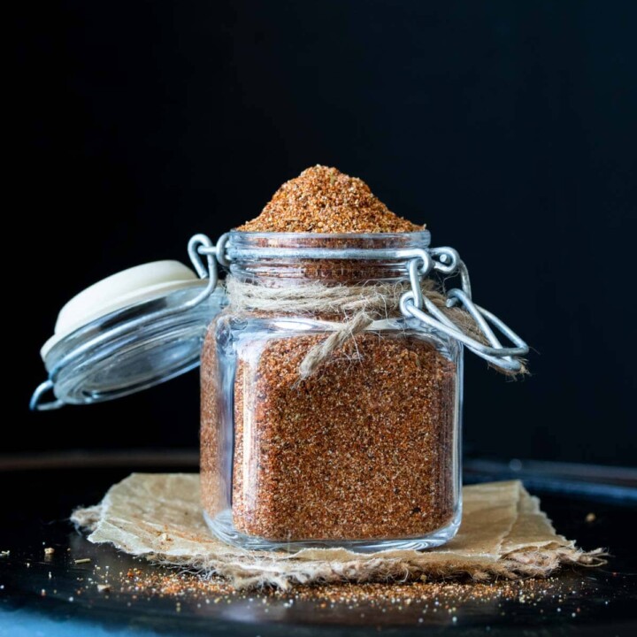 Easy Homemade Taco Seasoning Recipe - Veggies Don't Bite