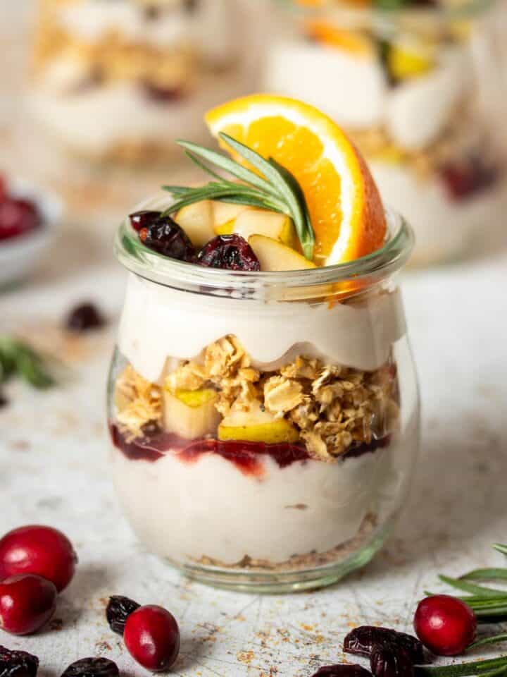 Easy and Healthy Oatmeal Breakfast Ideas - Veggies Don't Bite