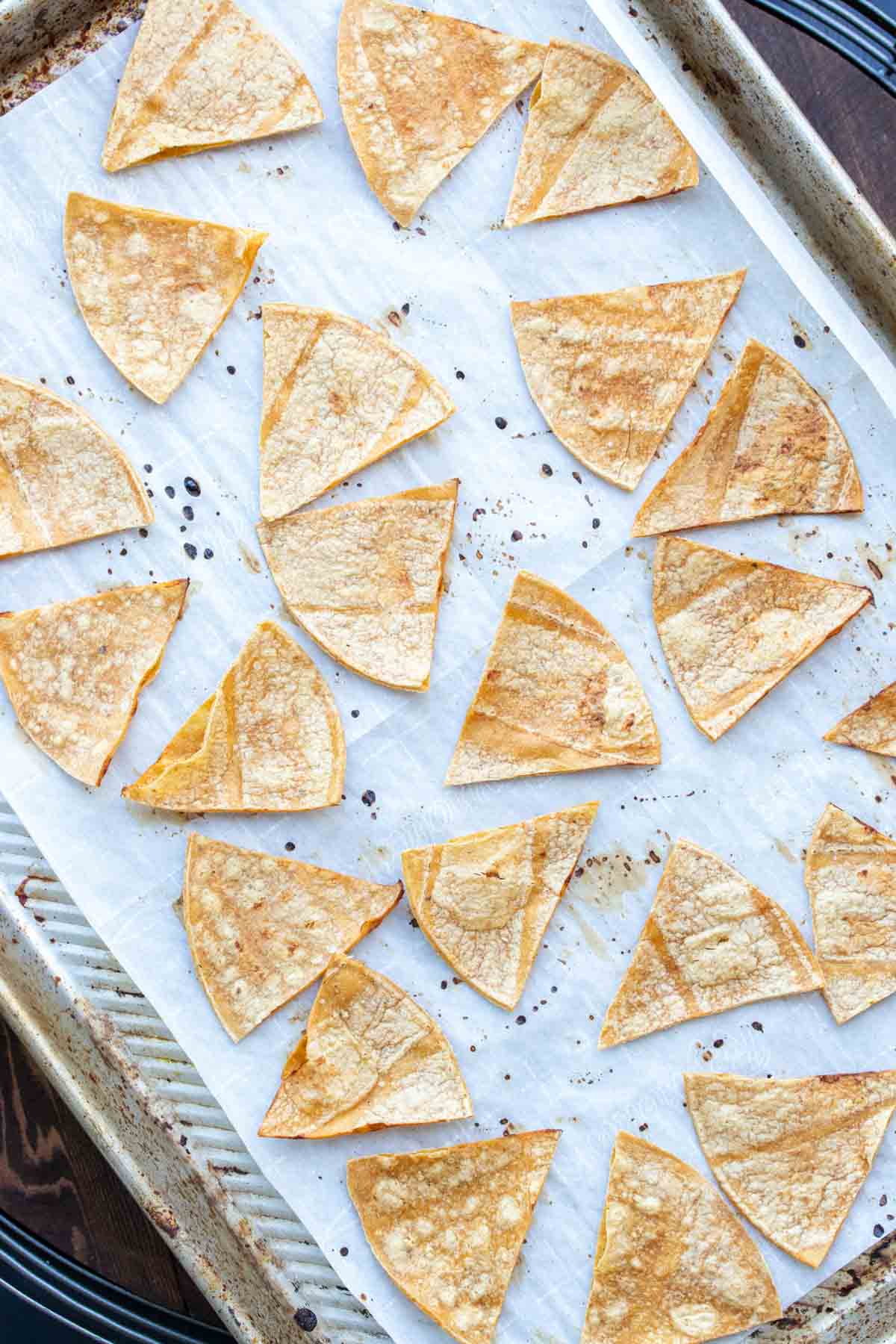 Baked Corn Tortilla Chips (Oil-Free) - Veggies Don't Bite